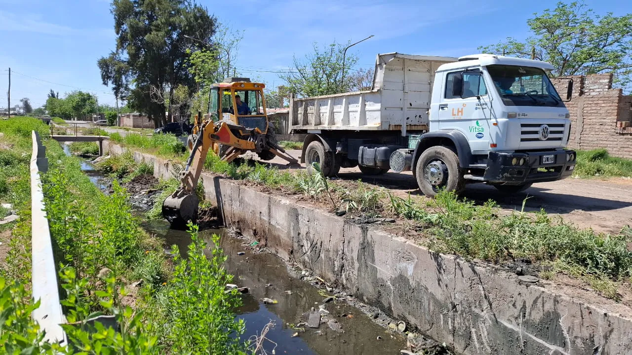Hidráulica cauces basura-