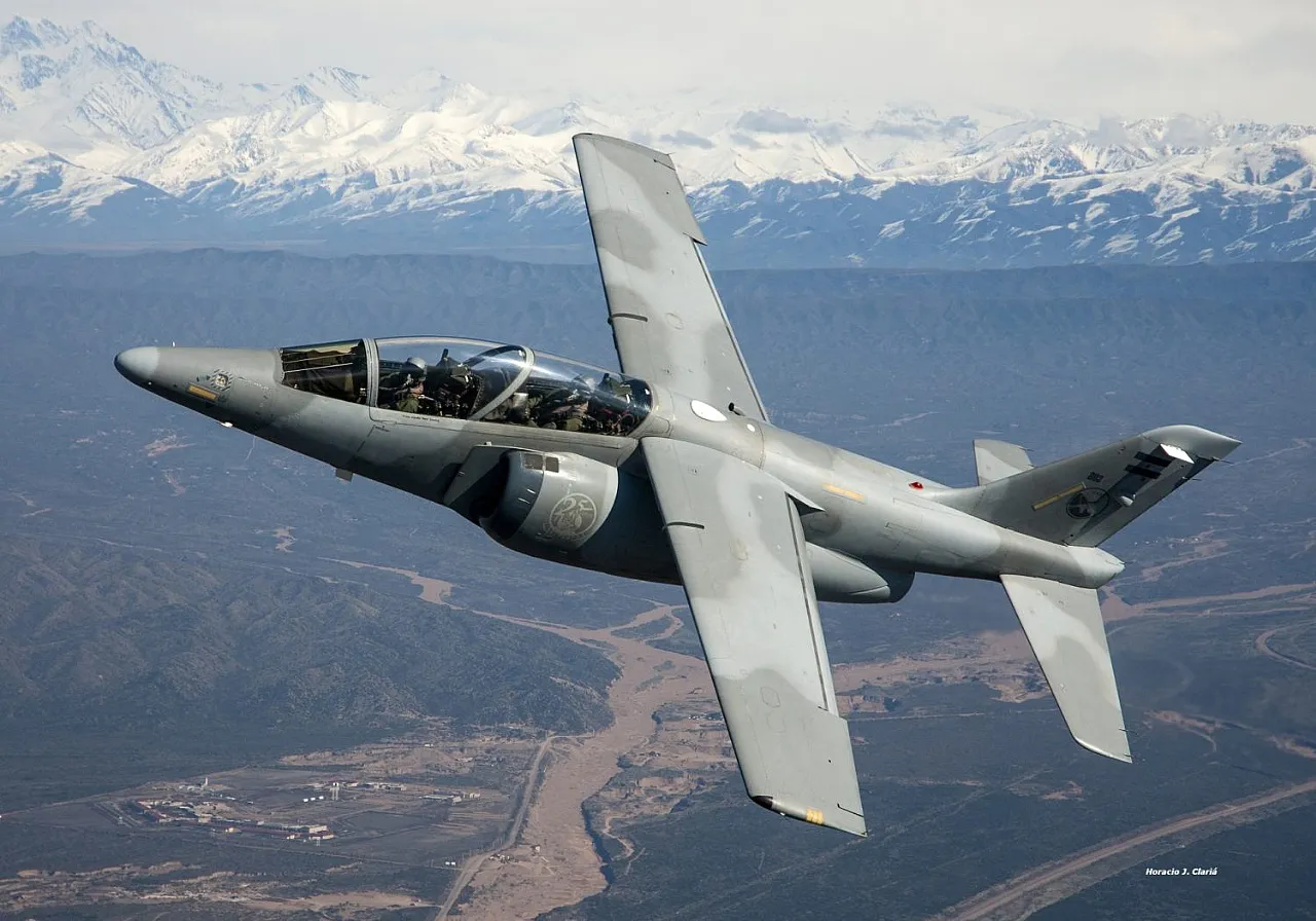 Fuerza aérea argentina aviones