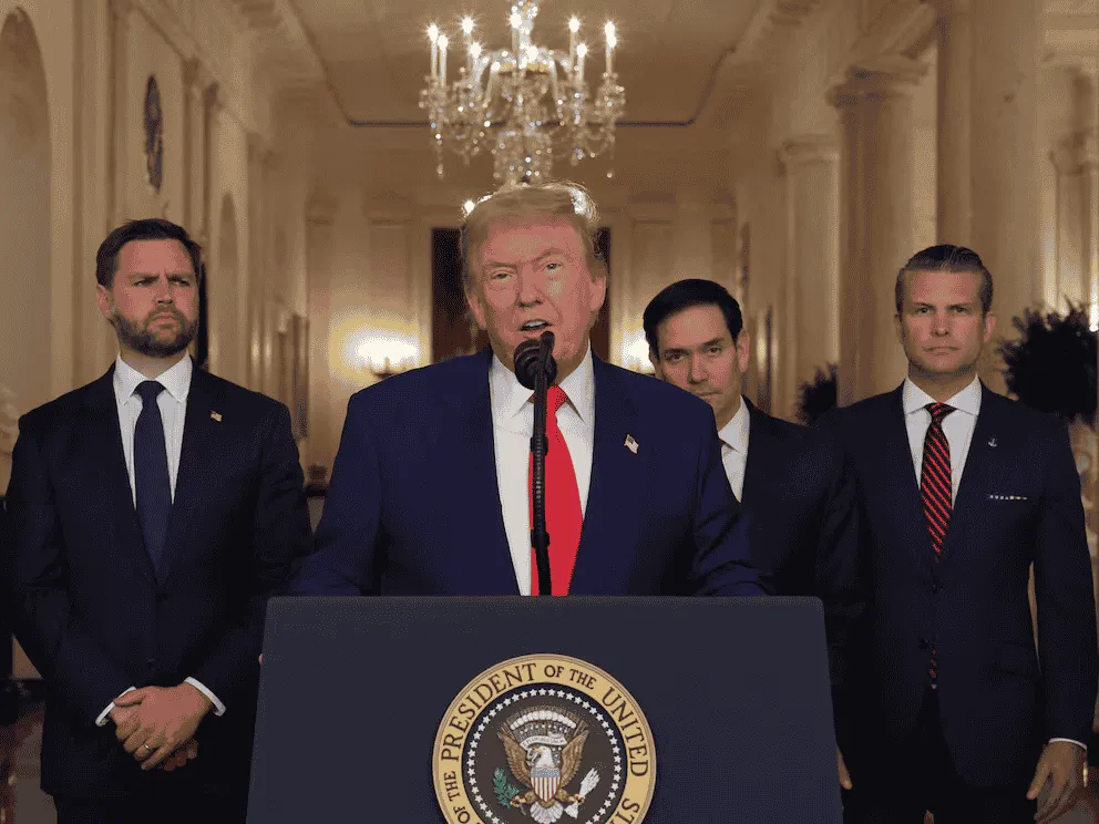 Trump anuncia bombardeo en Irán