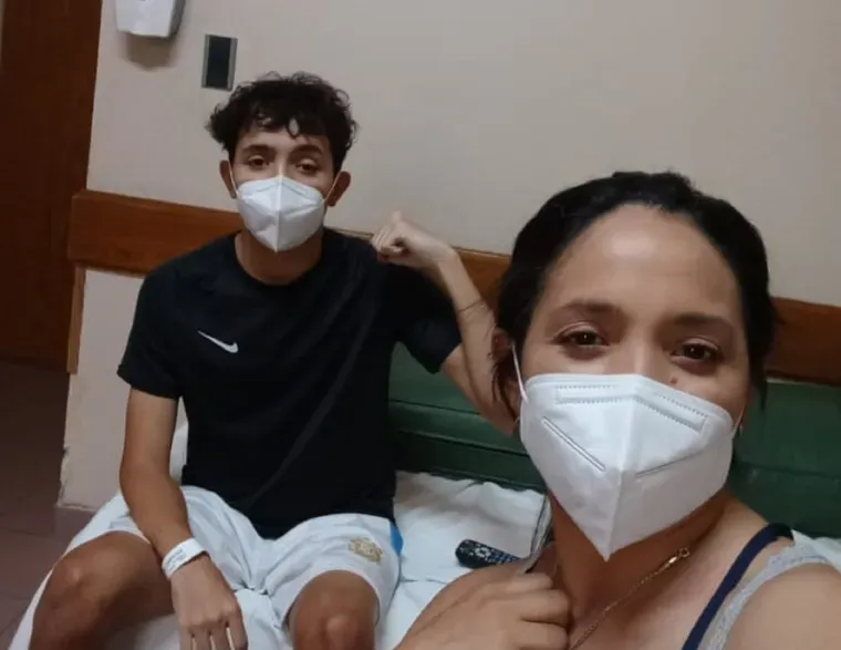 lautaro-gutierrez-y-su-mama-micaelo-britos