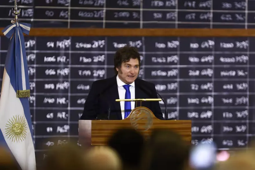 javier-milei-en-la-bolsa-de-comercio