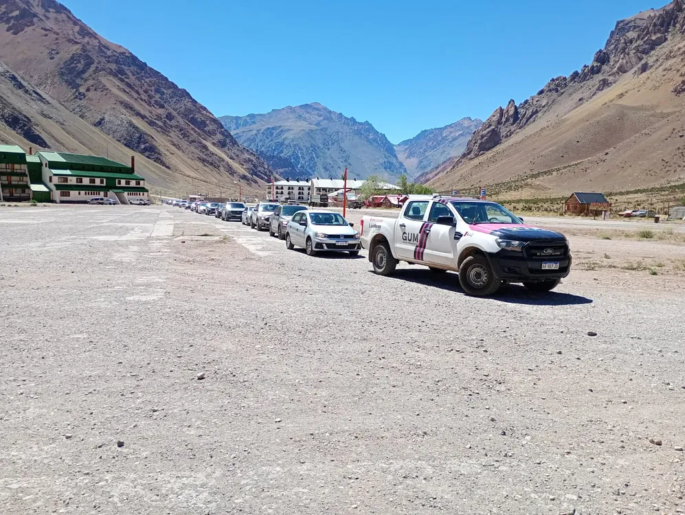 parador de servicio alta montaña 2