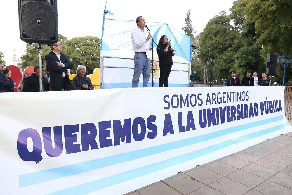 marcha-universidades-mendoza5
