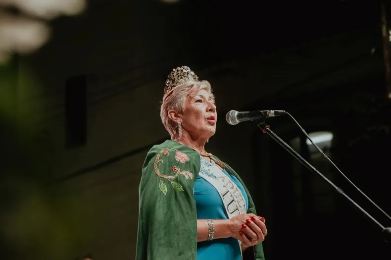 elba dellac tupungato reina adulto mayor