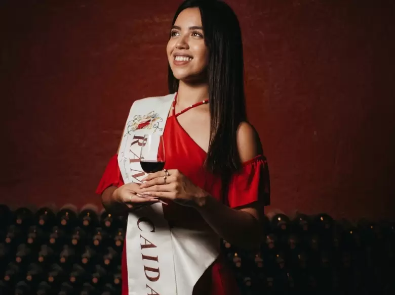 Giuliana Vergara Rama Caída