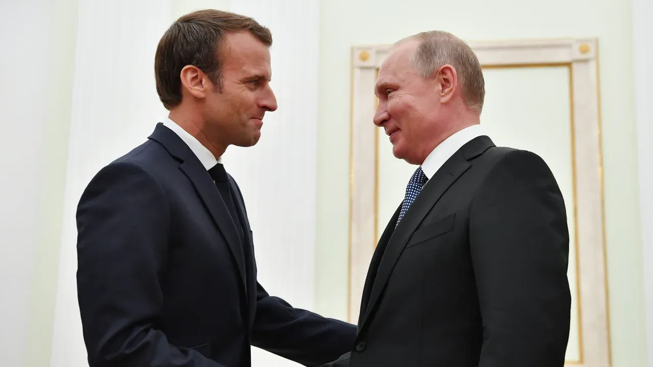 Emmanuel Macron y Vladimir Putin