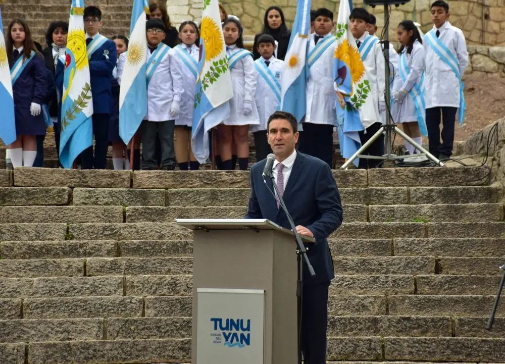 Emir Andraos Manzano Histórico Emir Andraos Manzano Histórico