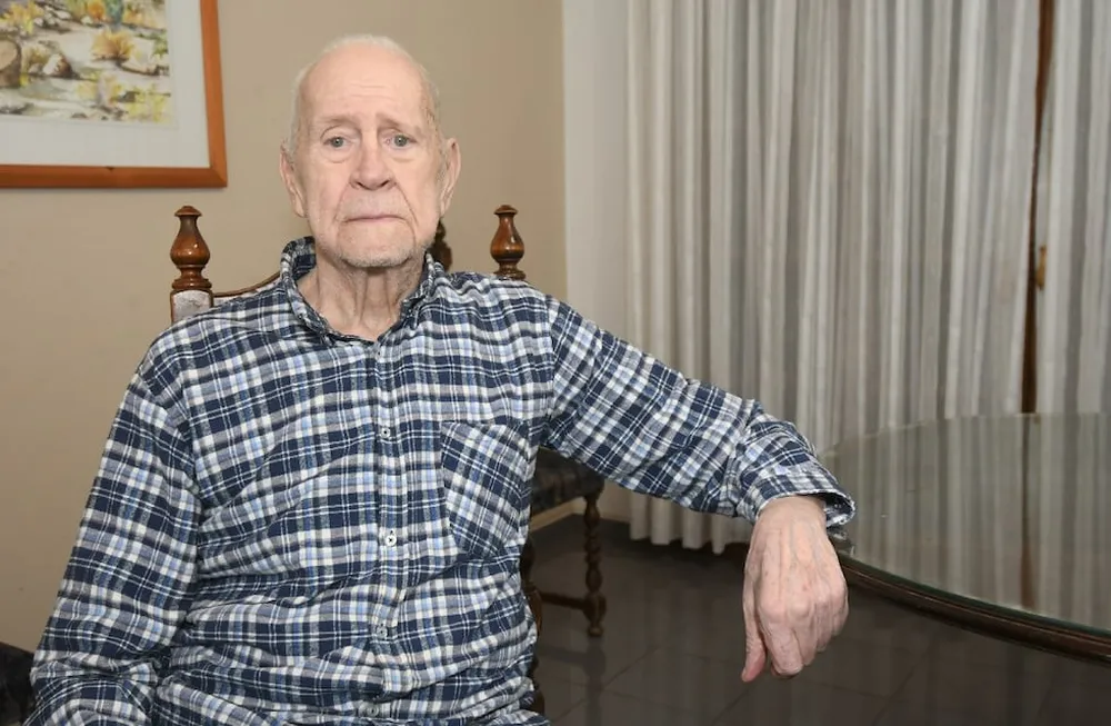luis-nilo-gonzalez-su-casa-del-barrio-bombal-godoy-cruz