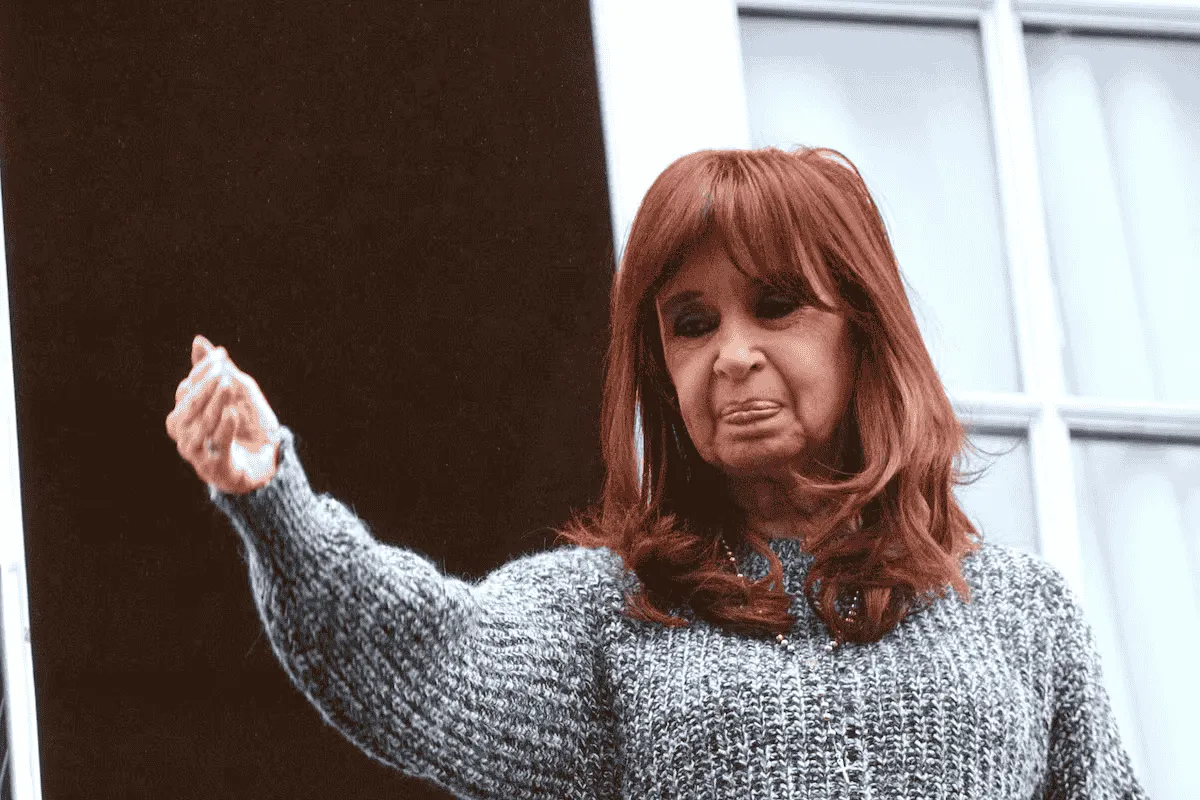 la-expresidente-cristina-kirchner-en-el-lugar-VFT6YTZFMZEHZAE7Q3B5XCA33Y (1)