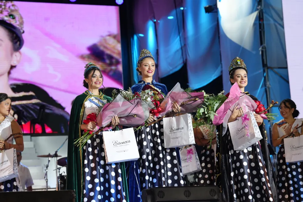 junin-corono-mara-valentina-lizana-munoz-como-su-reina-la-vendimia-una-noche-memorable (1)