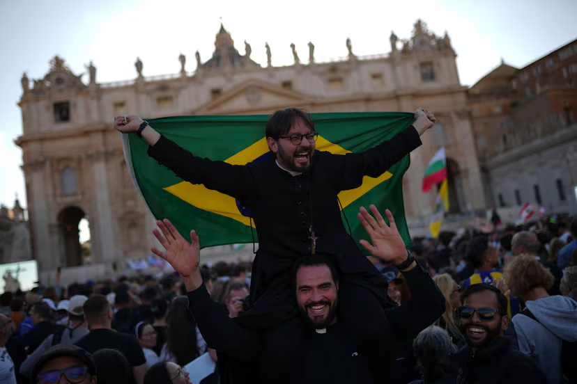 B2RXBGOWNRBHLAKJJVDPBIYOUA