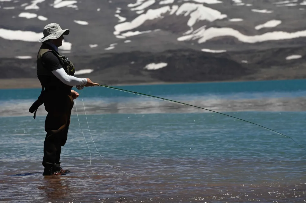 Pescador en Laguna del Diamante