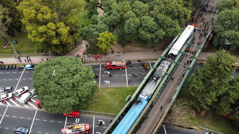 2024-05-10T164231Z_1432375544_RC2ON7A8SMIM_RTRMADP_3_ARGENTINA-ACCIDENT-TRAINS