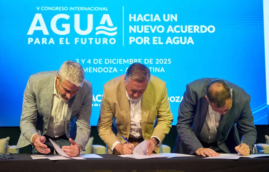 Agua congreso irrigación