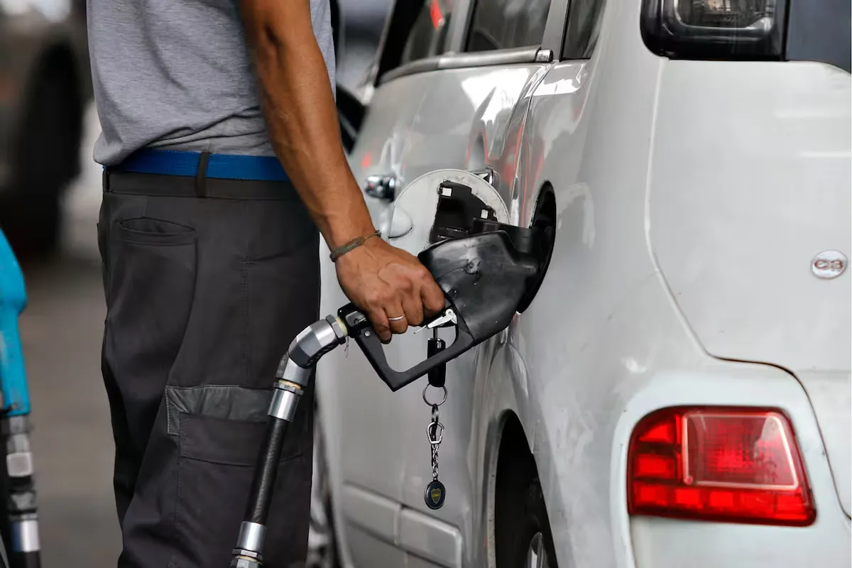 la-petrolera-estatal-ypf-anuncio-un-aumento-en-TCVMZECLYFBFHASRTUSWGOMYCM