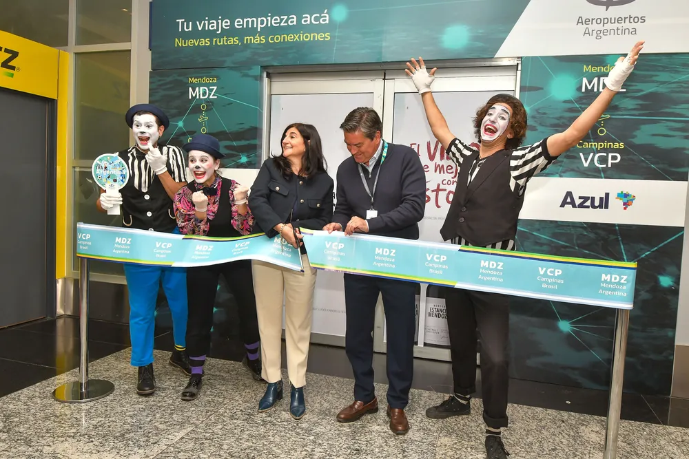 la-aerolinea-brasilena-azul-inauguro-la-ruta-directa-mendoza-y-campinas