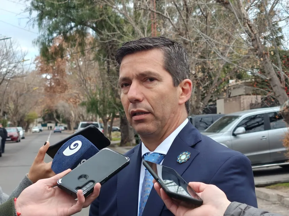 andres-lombardijpeg peti