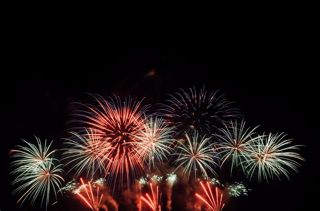 fuegos artificiales--min