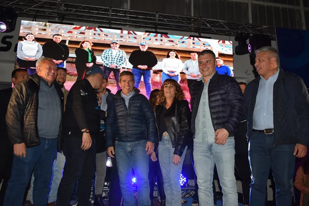 Dirigentes provinciales Cambia Mendoza en San Carlos Dirigentes provinciales Cambia Mendoza en San Carlos