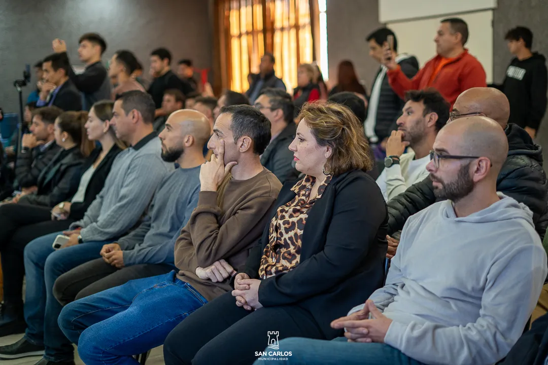 489687147_1075738387933815_5929664152323553372_n