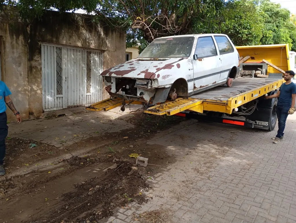 auto abandonado