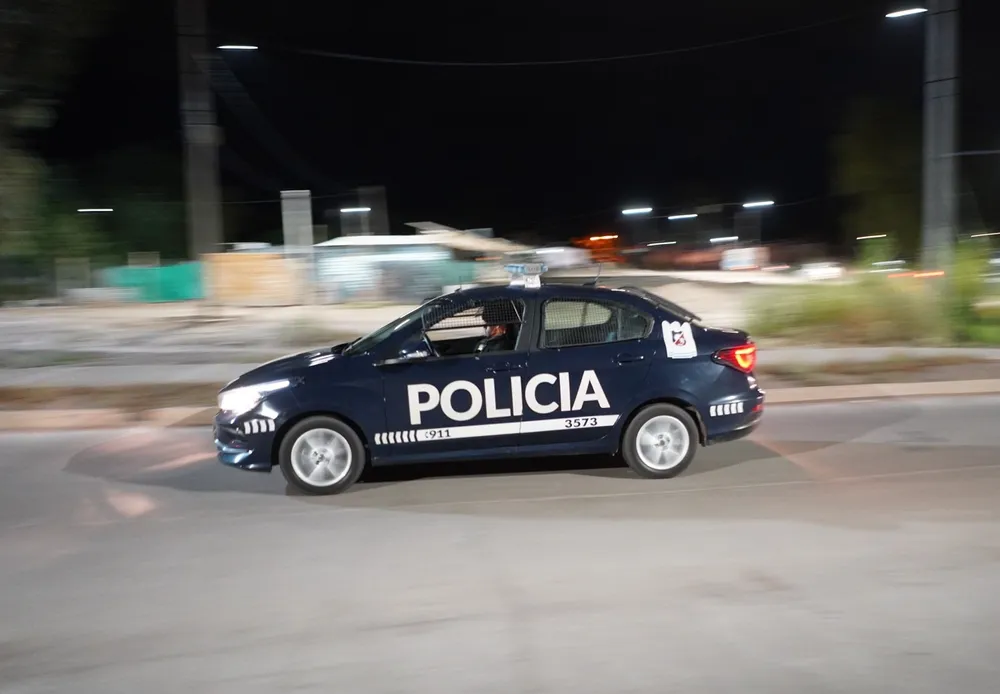 policia-mendoza-noche-accidente-choque