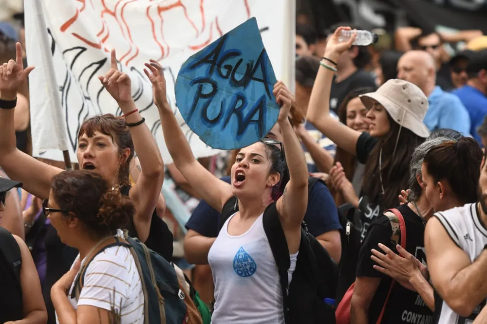 protesta-antiminera-peatonal-sarmiento