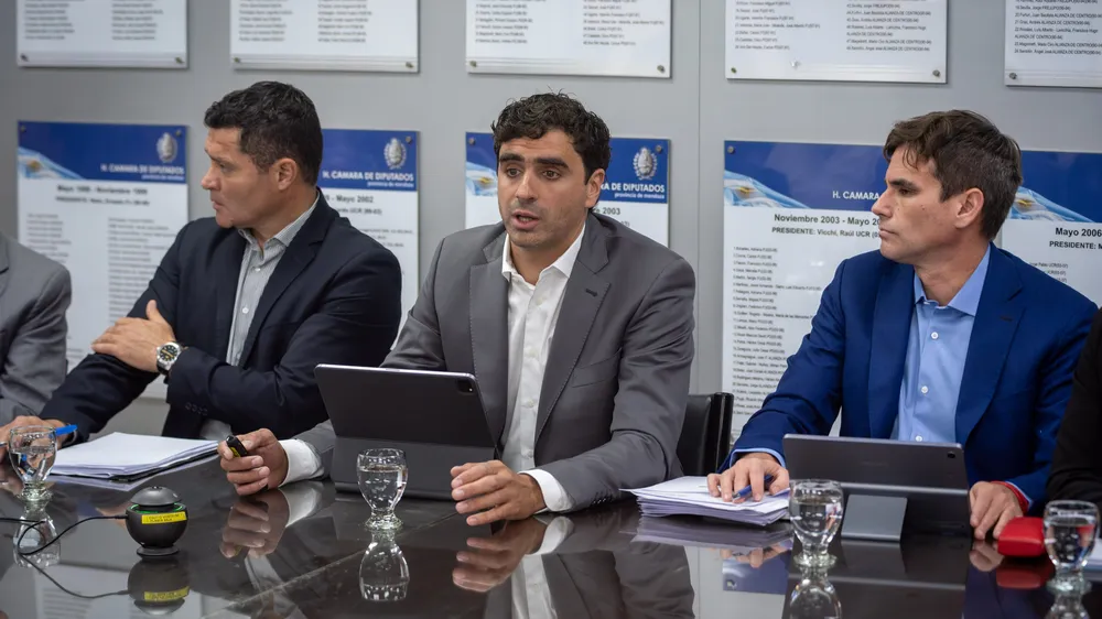 natalio-mema-presentacion-del-presupuesto-casa-gobierno