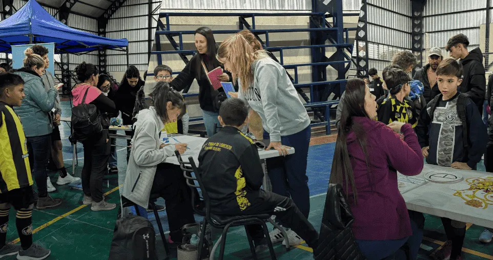 Control a niños y adolescentes deportistas San Carlos