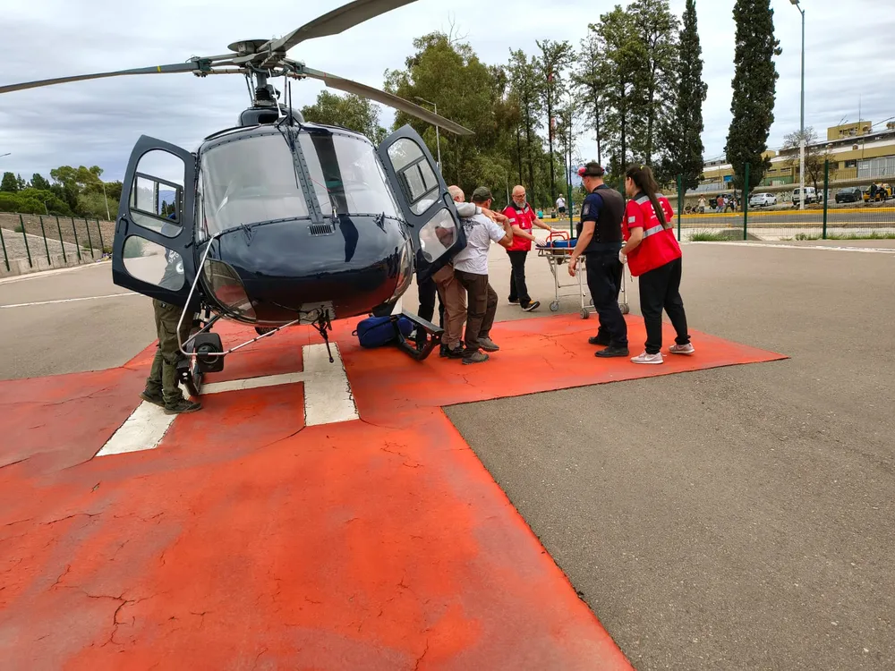 rescataron-helicoptero-un-hombre-78-anos-sufrir-mal-altura-el-manzano-historico